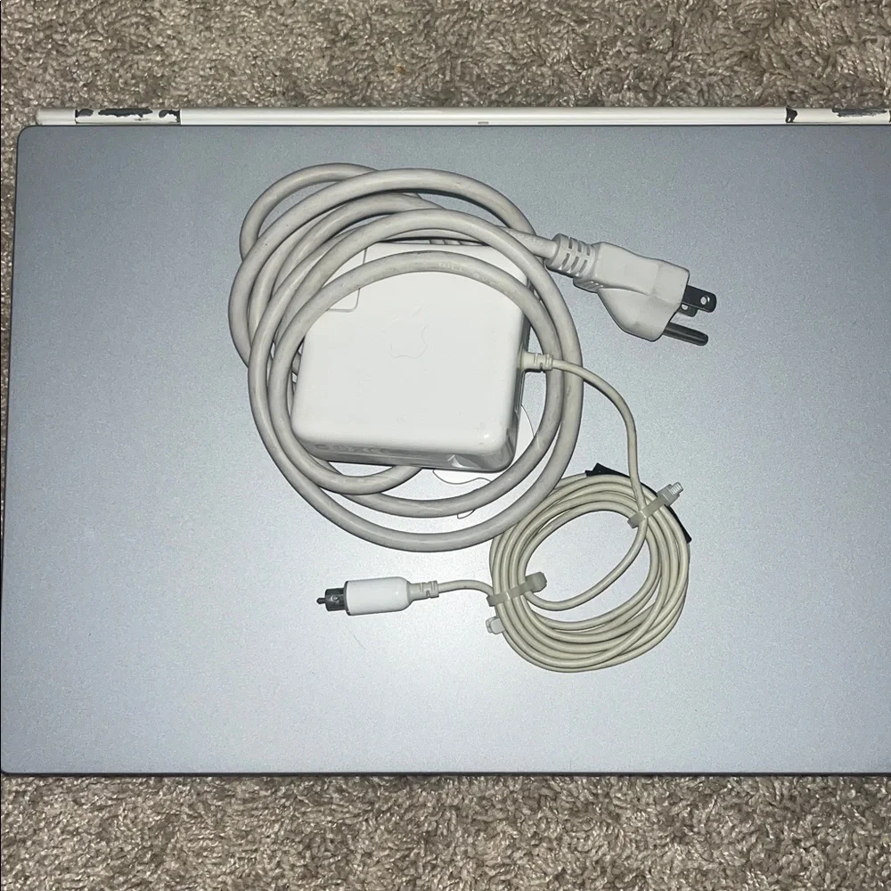Apple 🍎 PowerBook G4 Laptop - Picture 8 of 13